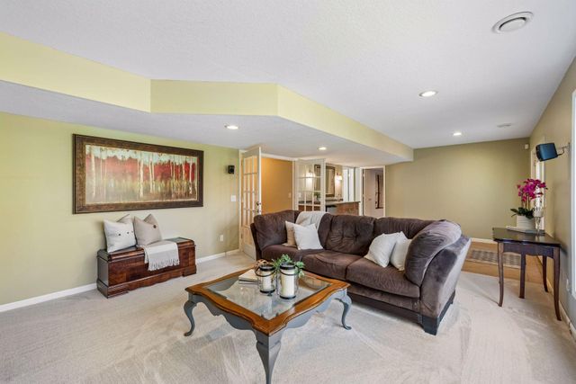 16586 73rd Avenue N, Maple Grove, MN 55311