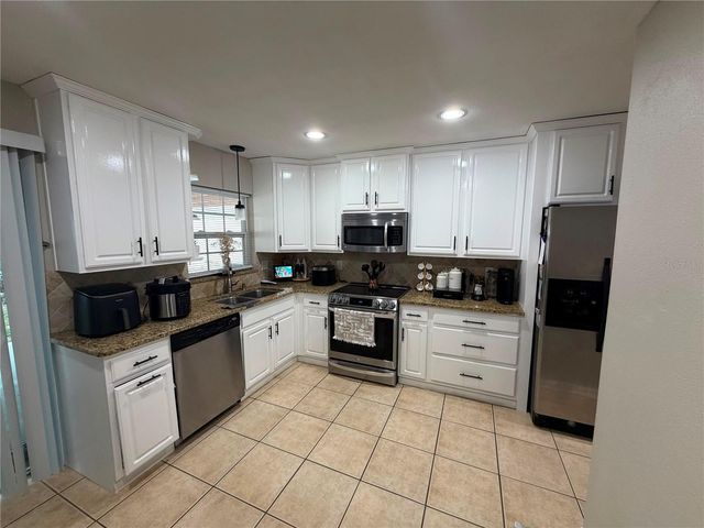2206 PAVILION PLACE, Brandon, FL 33511
