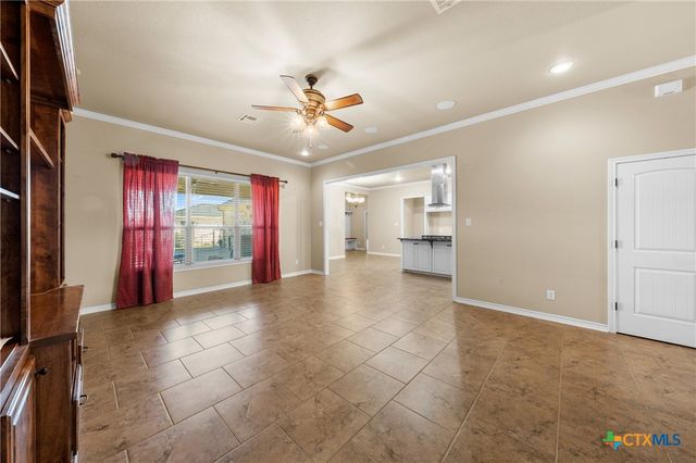 422 Callahan Loop, Temple, TX 76501
