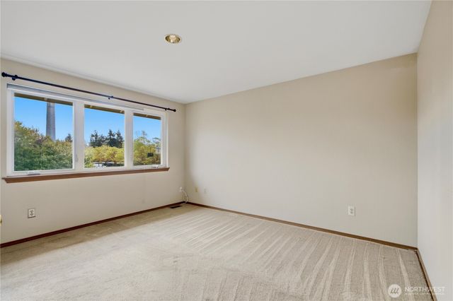 12402 107th Place NE, Kirkland, WA 98034