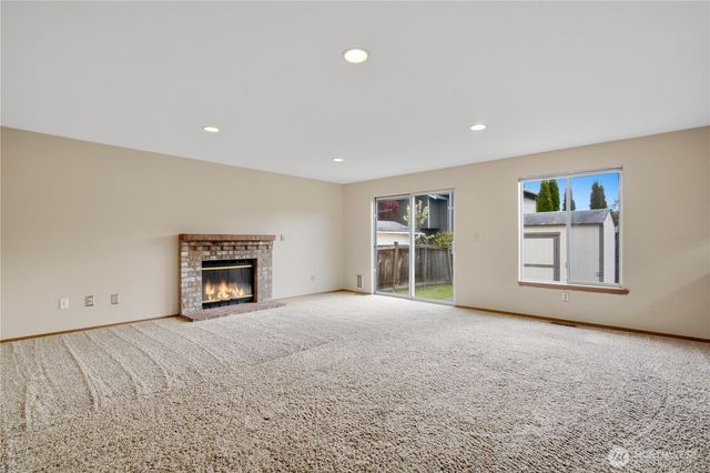 12402 107th Place NE, Kirkland, WA 98034