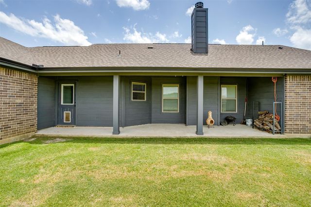 8201 Harvest Drive, Grandview, TX 76050