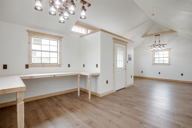 8201 Harvest Drive, Grandview, TX 76050