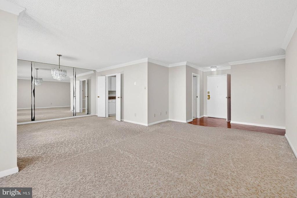 Image 33 of property listing at 7420 WESTLAKE TER #1210, Bethesda, MD 20817