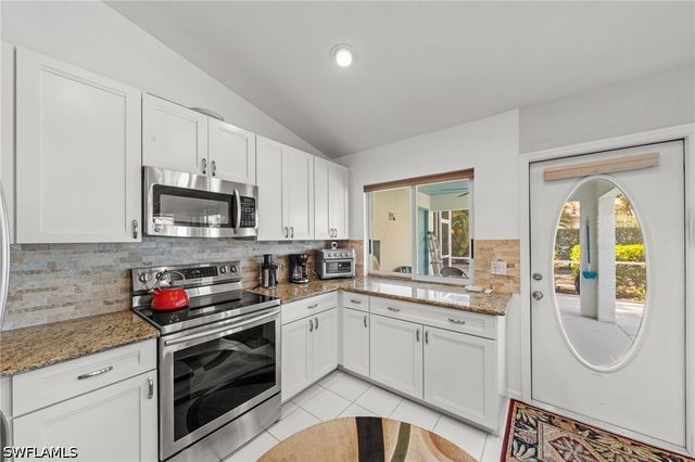 11671 Pine Hammock CIR, Fort Myers, FL 33919