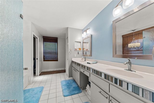 11671 Pine Hammock CIR, Fort Myers, FL 33919