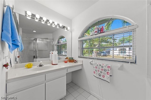 11671 Pine Hammock CIR, Fort Myers, FL 33919