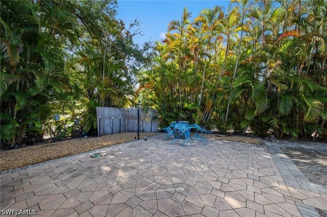 11671 Pine Hammock CIR, Fort Myers, FL 33919