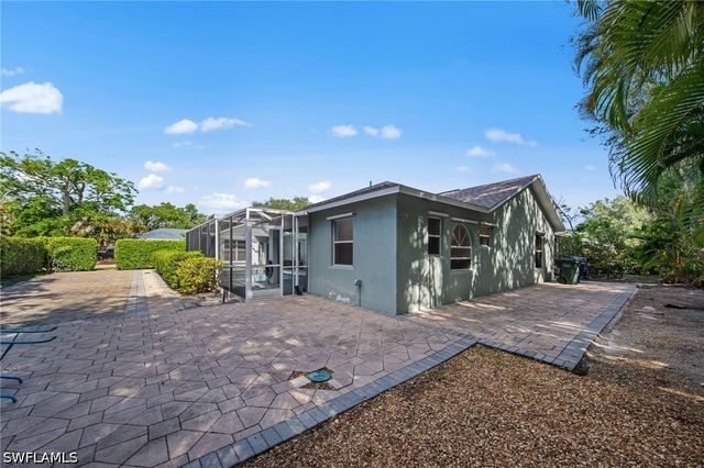 11671 Pine Hammock CIR, Fort Myers, FL 33919