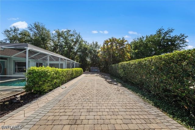 11671 Pine Hammock CIR, Fort Myers, FL 33919