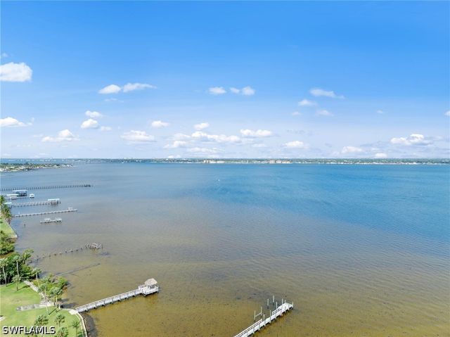 11671 Pine Hammock CIR, Fort Myers, FL 33919
