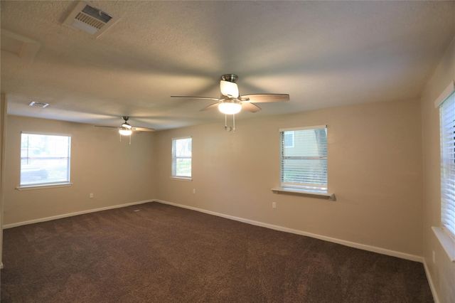 8529 Oak Haven Lane, Dallas, TX 75217
