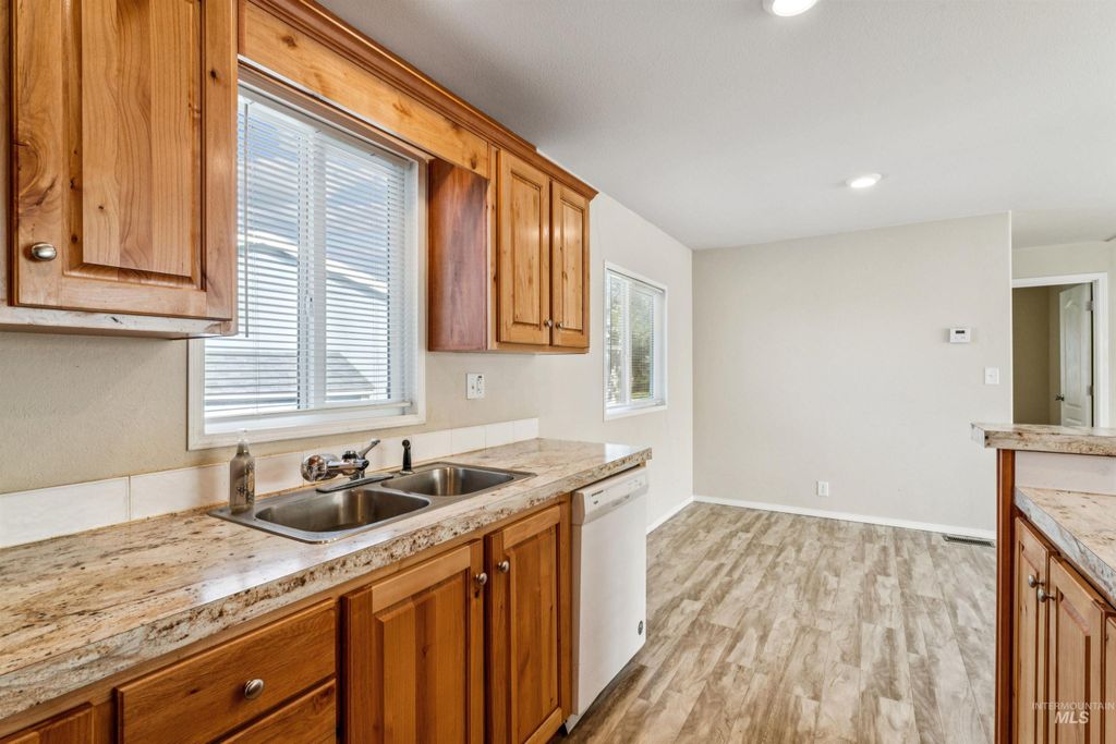 1386 N Arrow Ln, Boise, ID 83704 photo 16