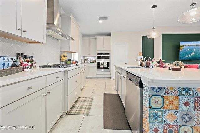 281 MARQUESA Circle, St. Johns, FL 32259