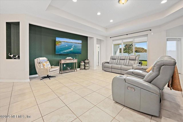 281 MARQUESA Circle, St. Johns, FL 32259