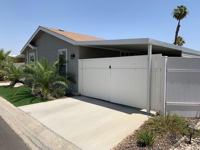 31 Paseo Laredo North N, Cathedral City, CA 92234