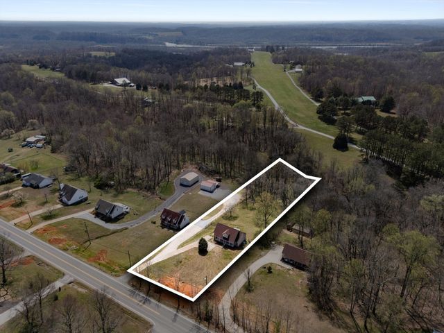 2789 Highway 12, N, Chapmansboro, TN 37035