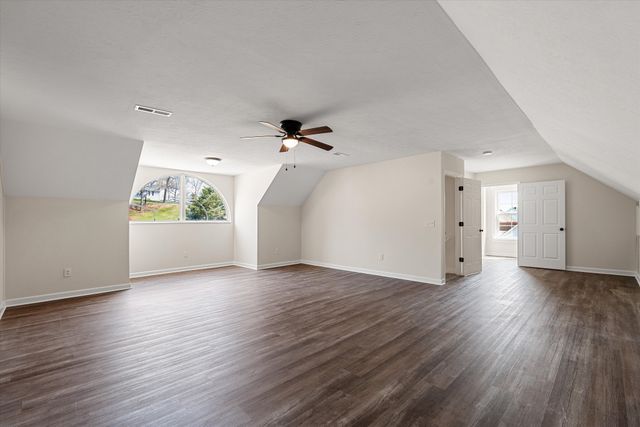 2789 Highway 12, N, Chapmansboro, TN 37035