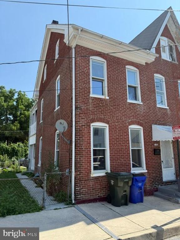 110 ELM ST, Hagerstown, MD 21740