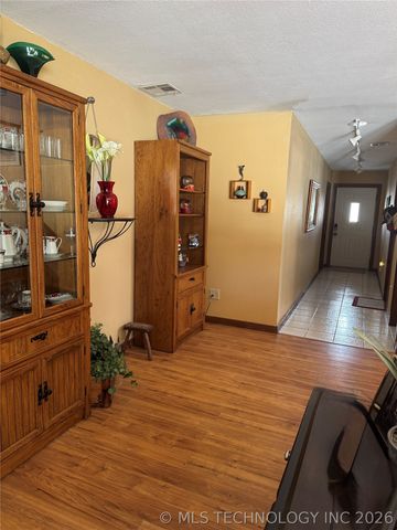 420406 E 1171, Eufaula, OK 74432