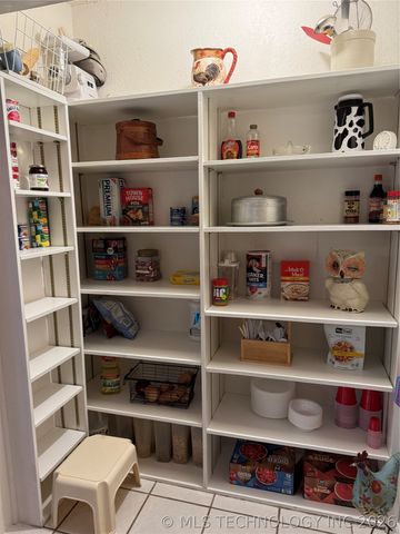 420406 E 1171, Eufaula, OK 74432