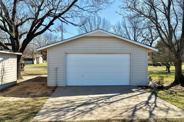 420406 E 1171, Eufaula, OK 74432