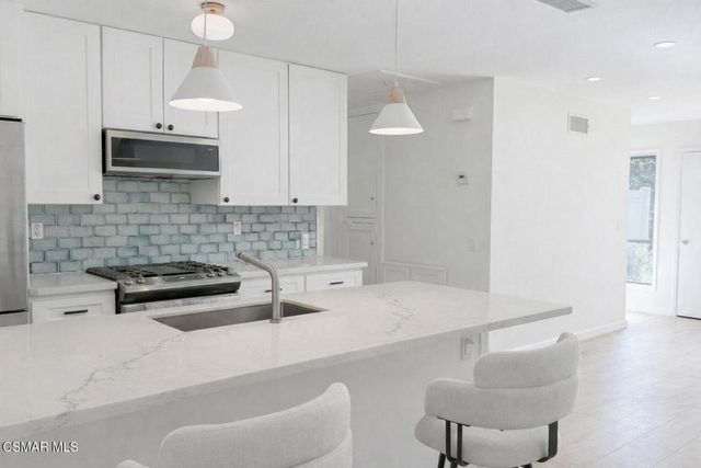 28810 Conejo View Drive, Agoura Hills, CA 91301