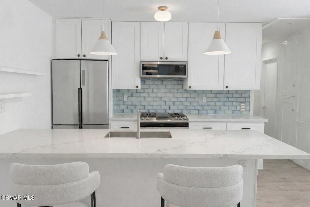 Image 1 of property listing at 28810 Conejo View Drive, Agoura Hills, CA 91301