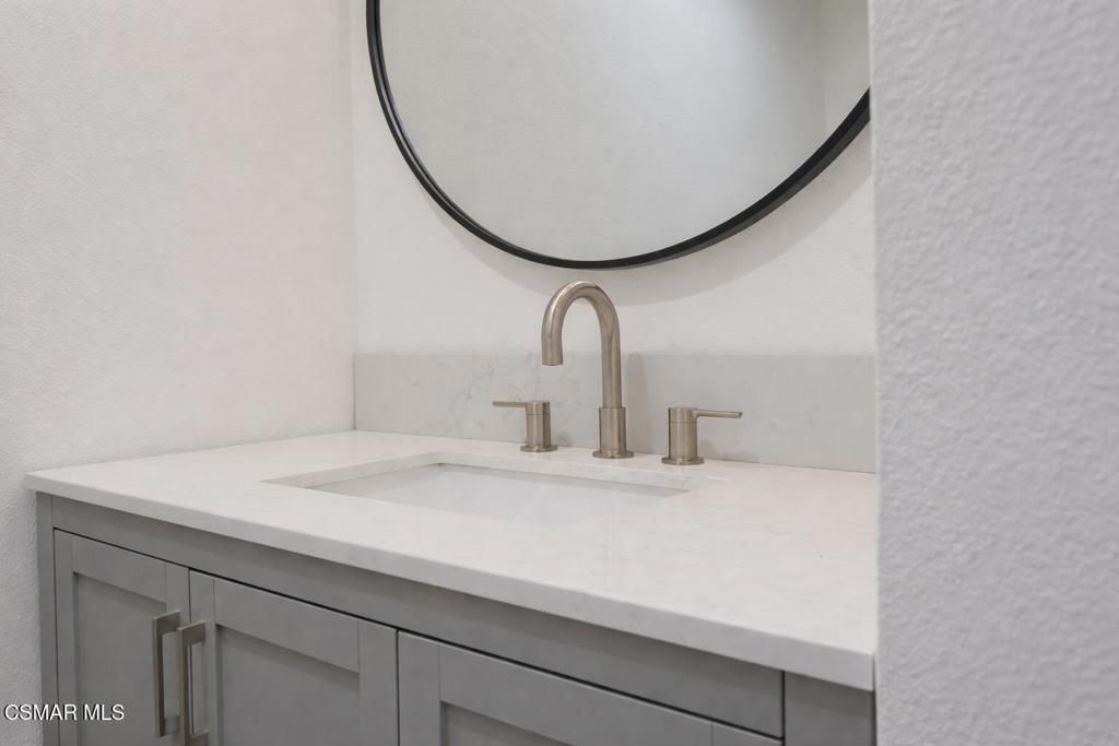 Image 13 of property listing at 28810 Conejo View Drive, Agoura Hills, CA 91301