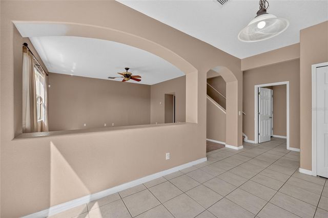 223 LARGOVISTA DR., Oakland, FL 34787