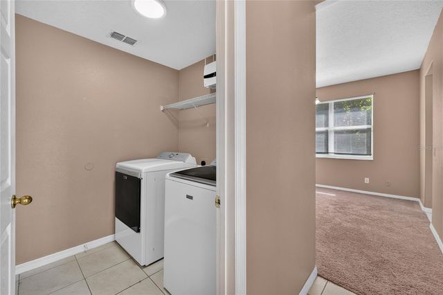 223 LARGOVISTA DR., Oakland, FL 34787