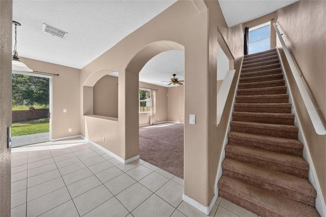 223 LARGOVISTA DR., Oakland, FL 34787