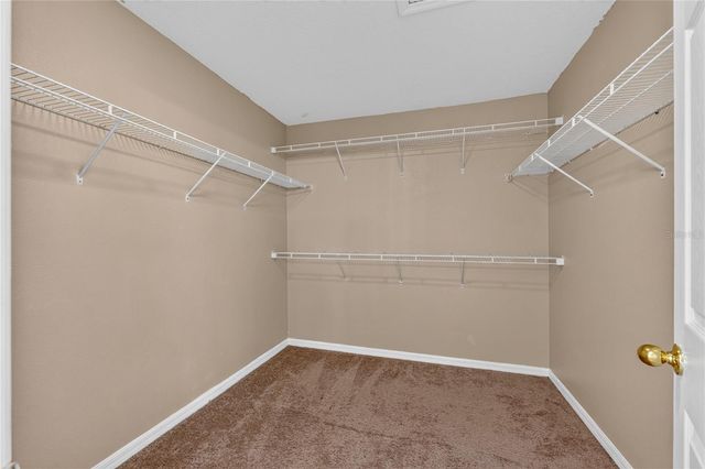 223 LARGOVISTA DR., Oakland, FL 34787