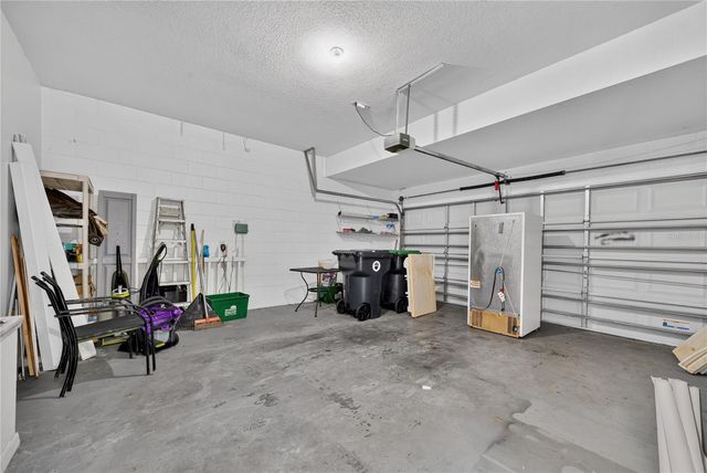 223 LARGOVISTA DR., Oakland, FL 34787