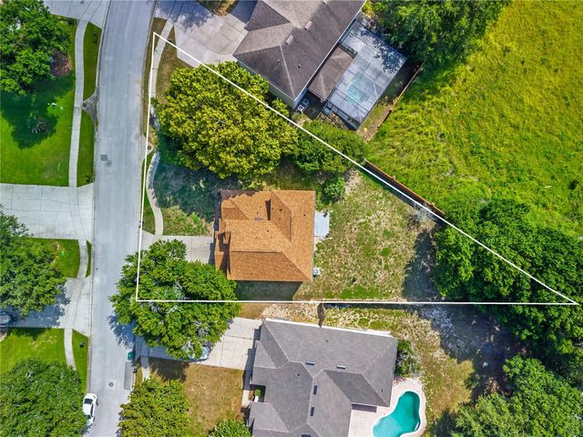 223 LARGOVISTA DR., Oakland, FL 34787
