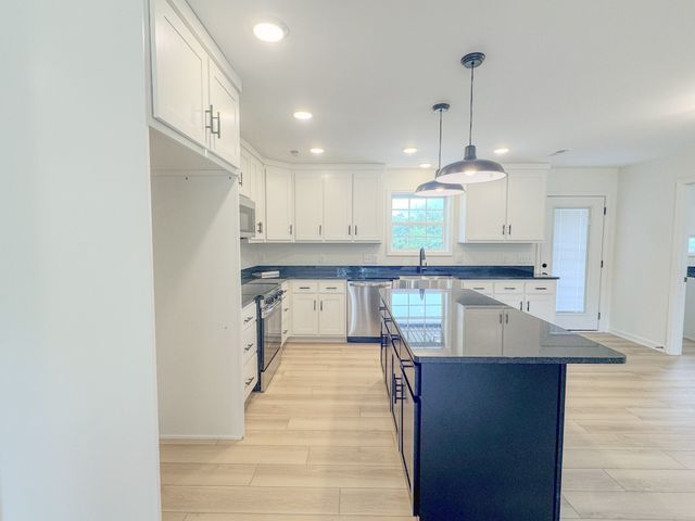 4677 Scottsville Rd, Lafayette, TN 37083