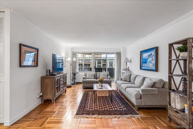 17-85 215th Street 16H, Bayside, NY 11360