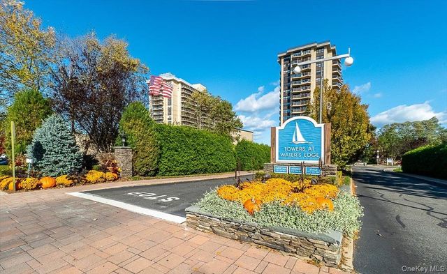 17-85 215th Street 16H, Bayside, NY 11360