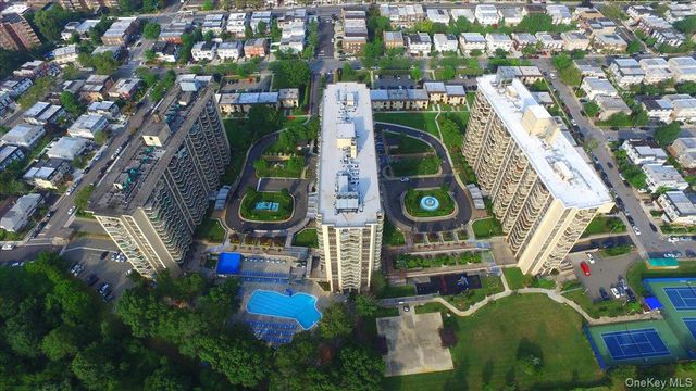 17-85 215th Street 16H, Bayside, NY 11360