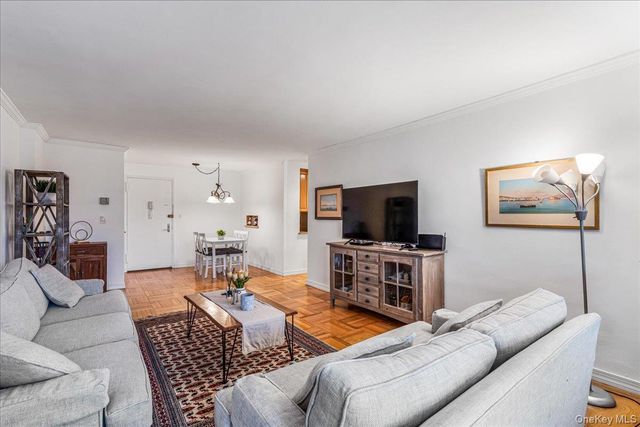 17-85 215th Street 16H, Bayside, NY 11360