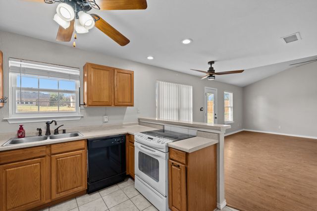 3904 Country Meadows Road, Granbury, TX 76049