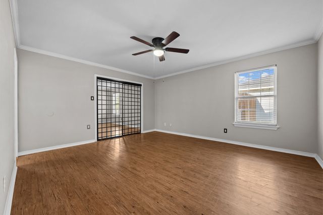 3904 Country Meadows Road, Granbury, TX 76049