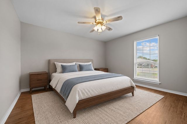 3904 Country Meadows Road, Granbury, TX 76049
