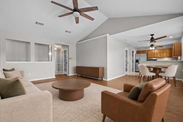 3904 Country Meadows Road, Granbury, TX 76049