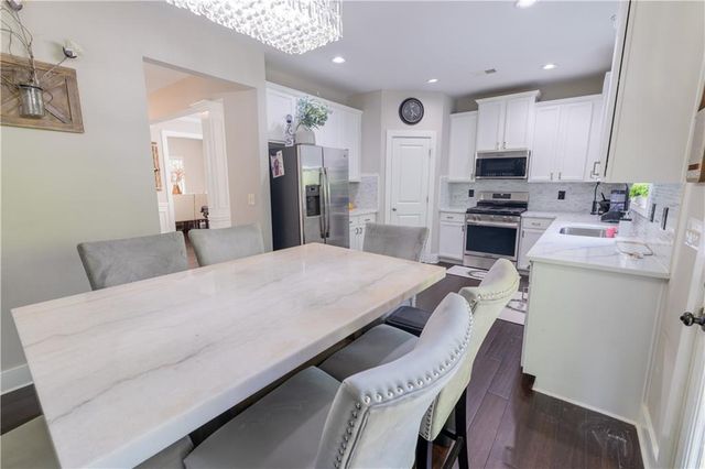 1567 Maplecliff Way, Sugar Hill, GA 30518