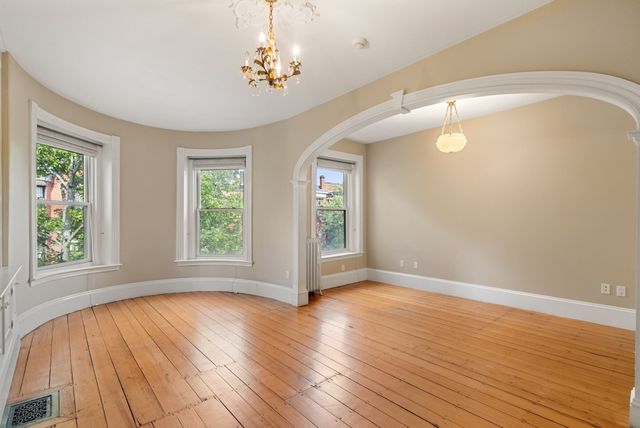 23 Cumberland St, Boston, MA 02115