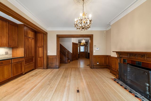 23 Cumberland St, Boston, MA 02115