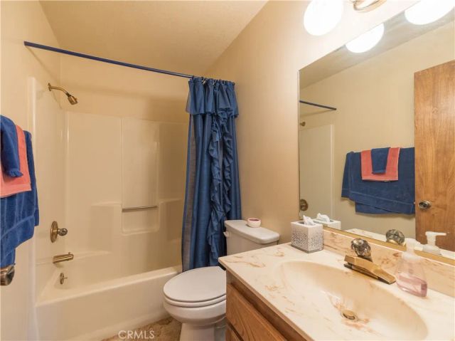 696 Menlo Drive, Big Bear Lake, CA 92315