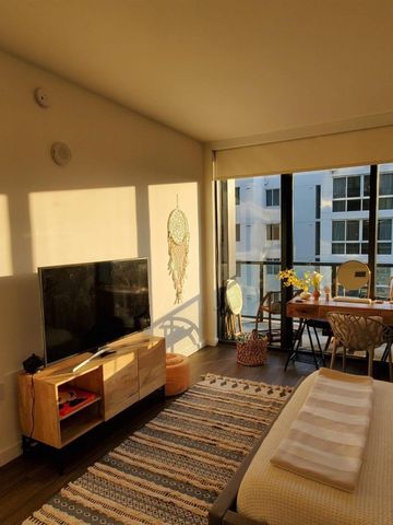 201 SW 17th Road 704, Miami, FL 33129