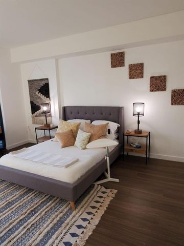 201 SW 17th Road 704, Miami, FL 33129